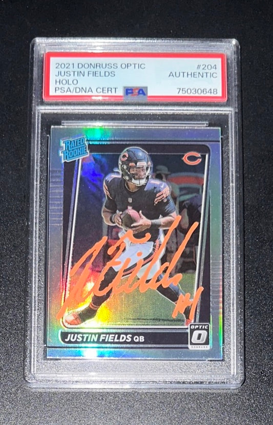 2021 Donruss Optic Justin Fields Orange Paint On-Card Auto RC Rookie #204 PSA / DNA